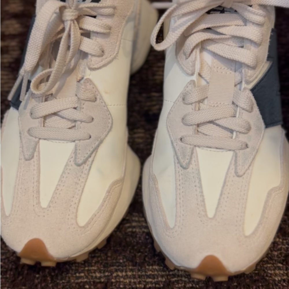 New Balance Women's Sneakers in Cream and Gray